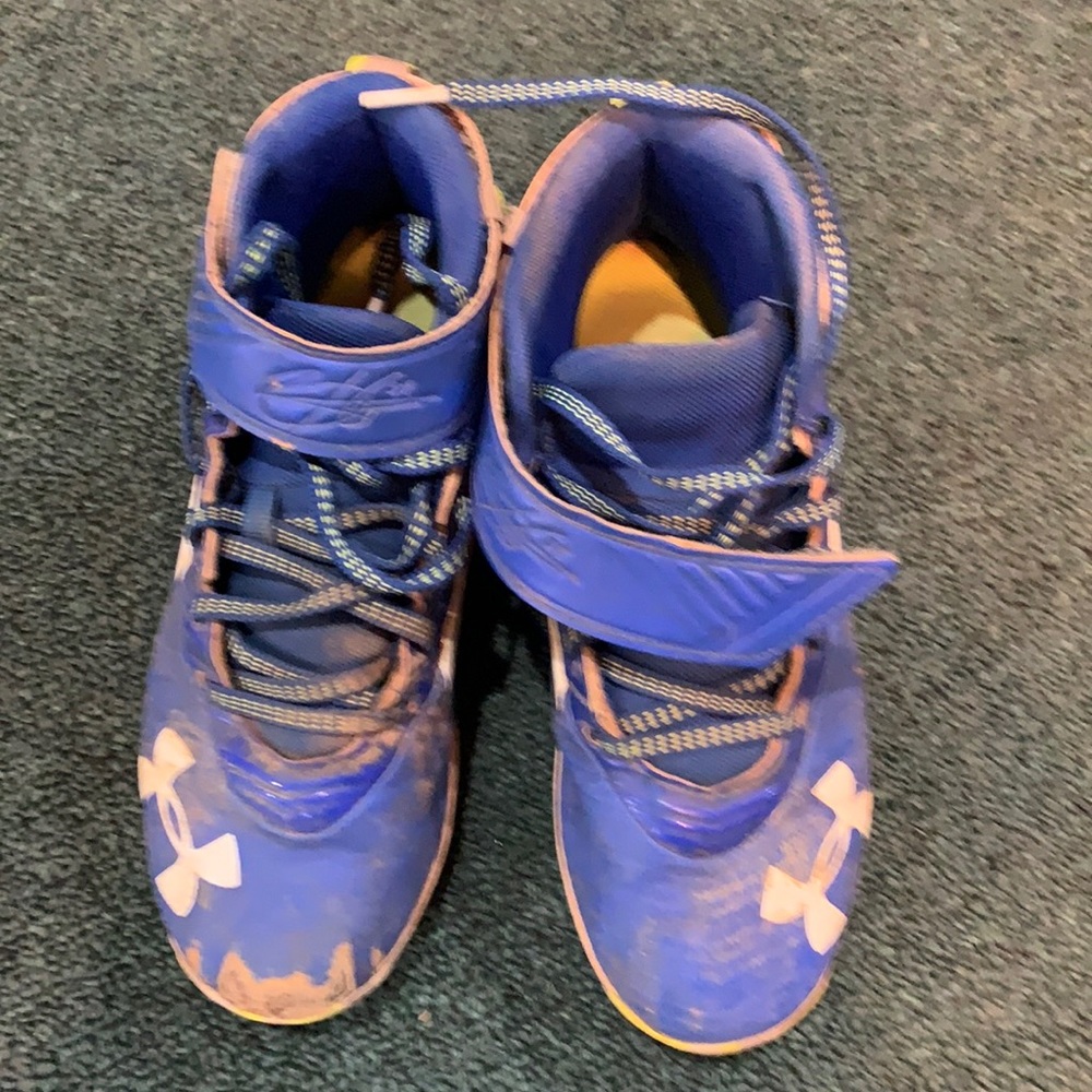 Under Armour kids cleets